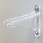 Close-up of the clear acrylic Summit ski hanger