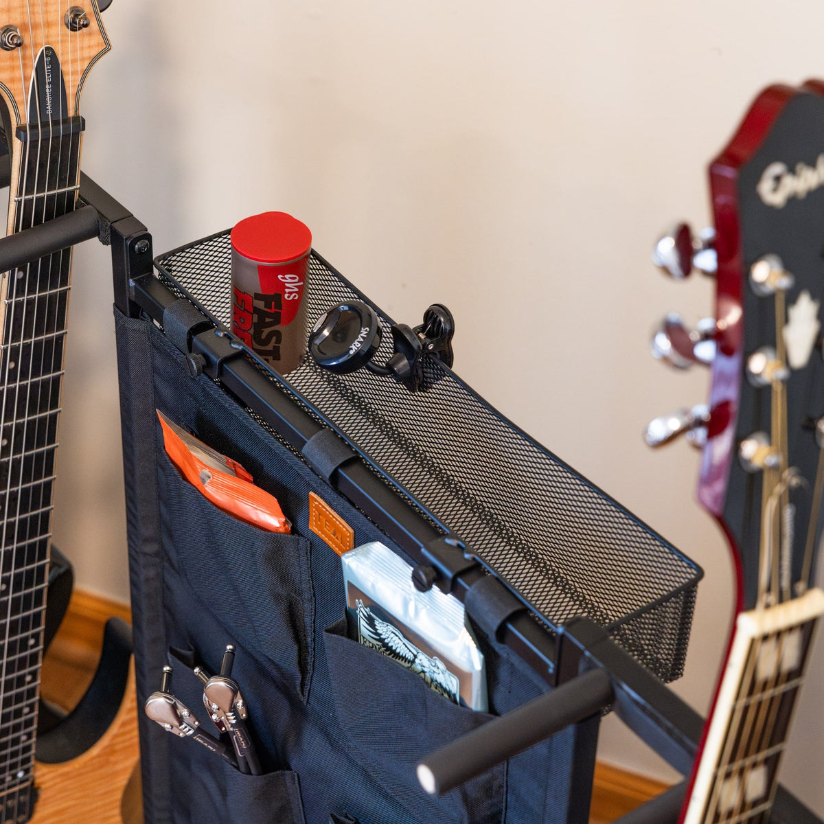 Close-up of the rack storage pouch and top basket