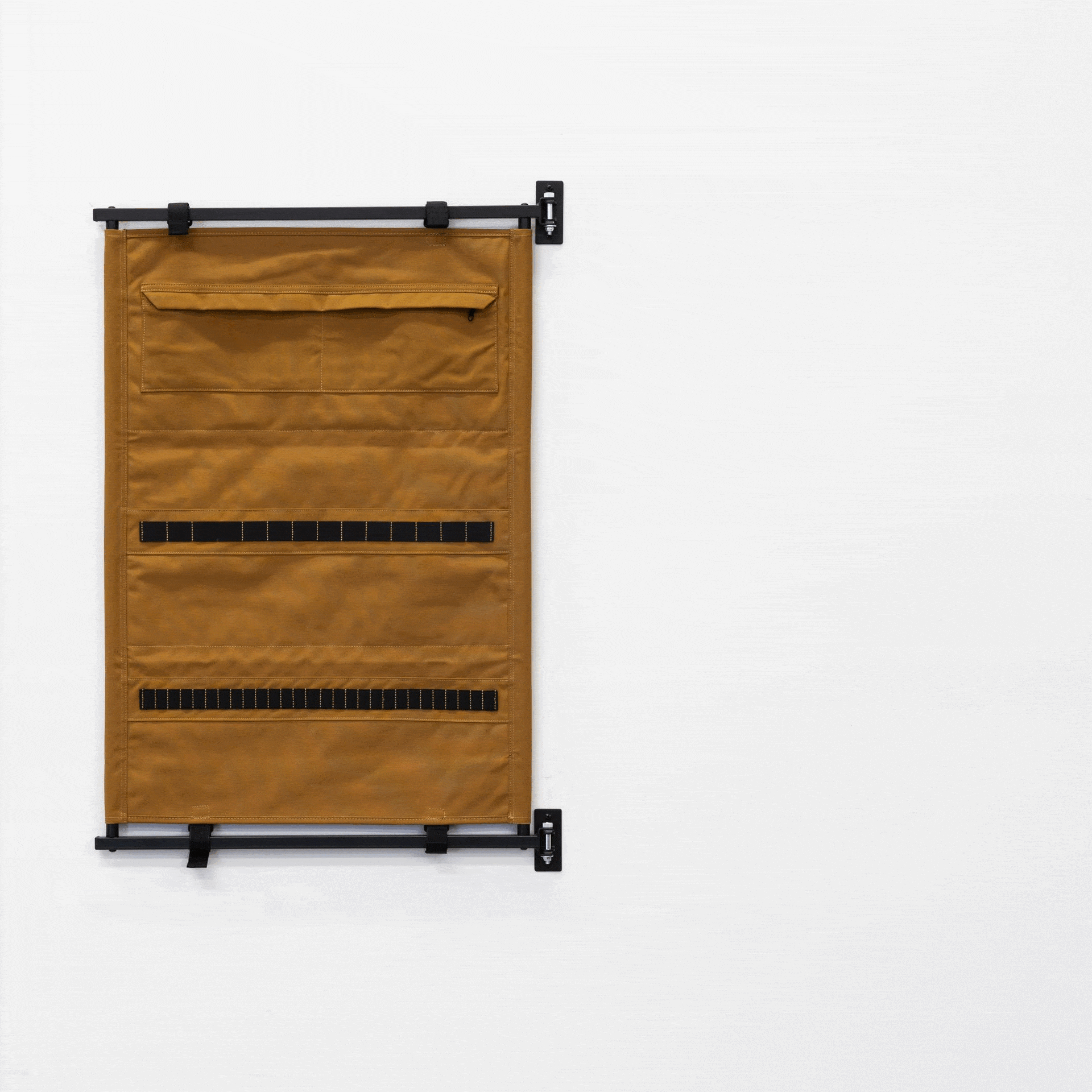 Empty tan Pivot Panel canvas tool organizer